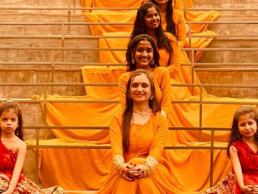 एक जैसा परिधान (Ek Jaisa Paridhan)