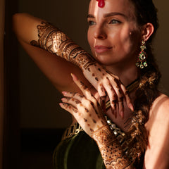 Noir Mehendi Muse – Velvet & Organza Set