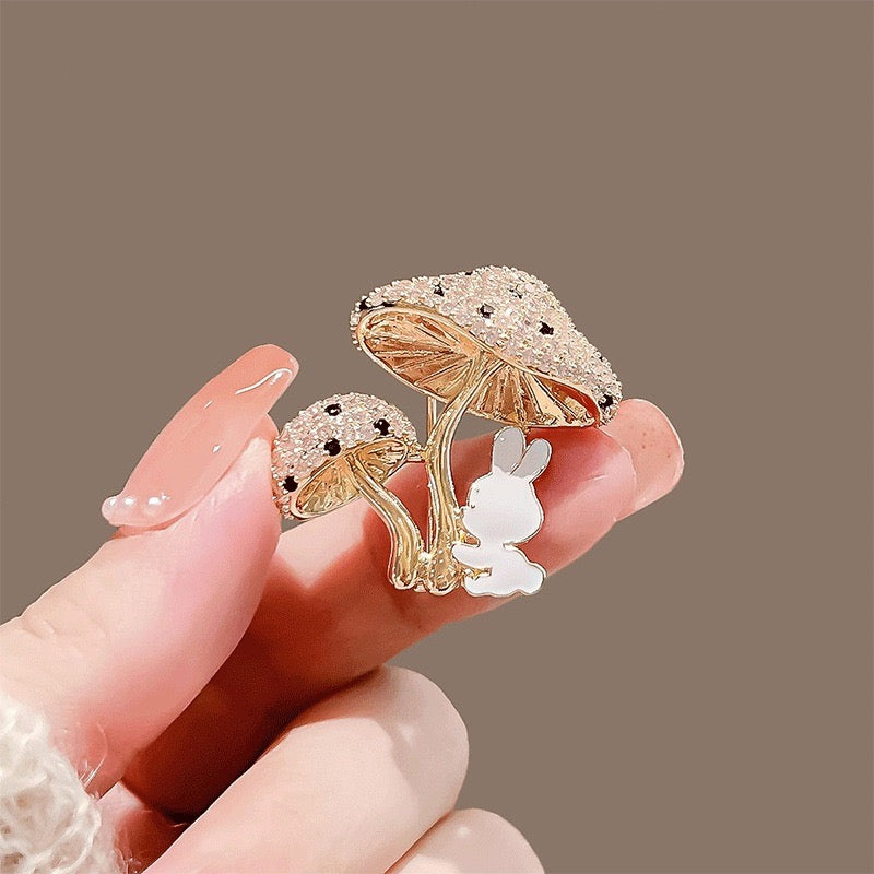 Enchanted Bunny Garden – Crystal Mushroom Brooch