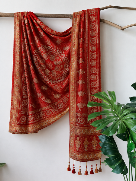 Rang-e-Riwaayat — Pure Gajji Silk Raas Mandal Small Bandhani Dupatta