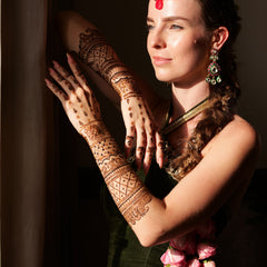 Noir Mehendi Muse – Velvet & Organza Set