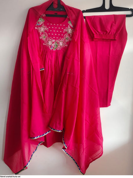 Flora-Embroidered Kurta pant dupatta