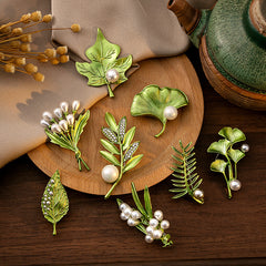 Verdant Grace – Pearl Botanical Brooch Collection