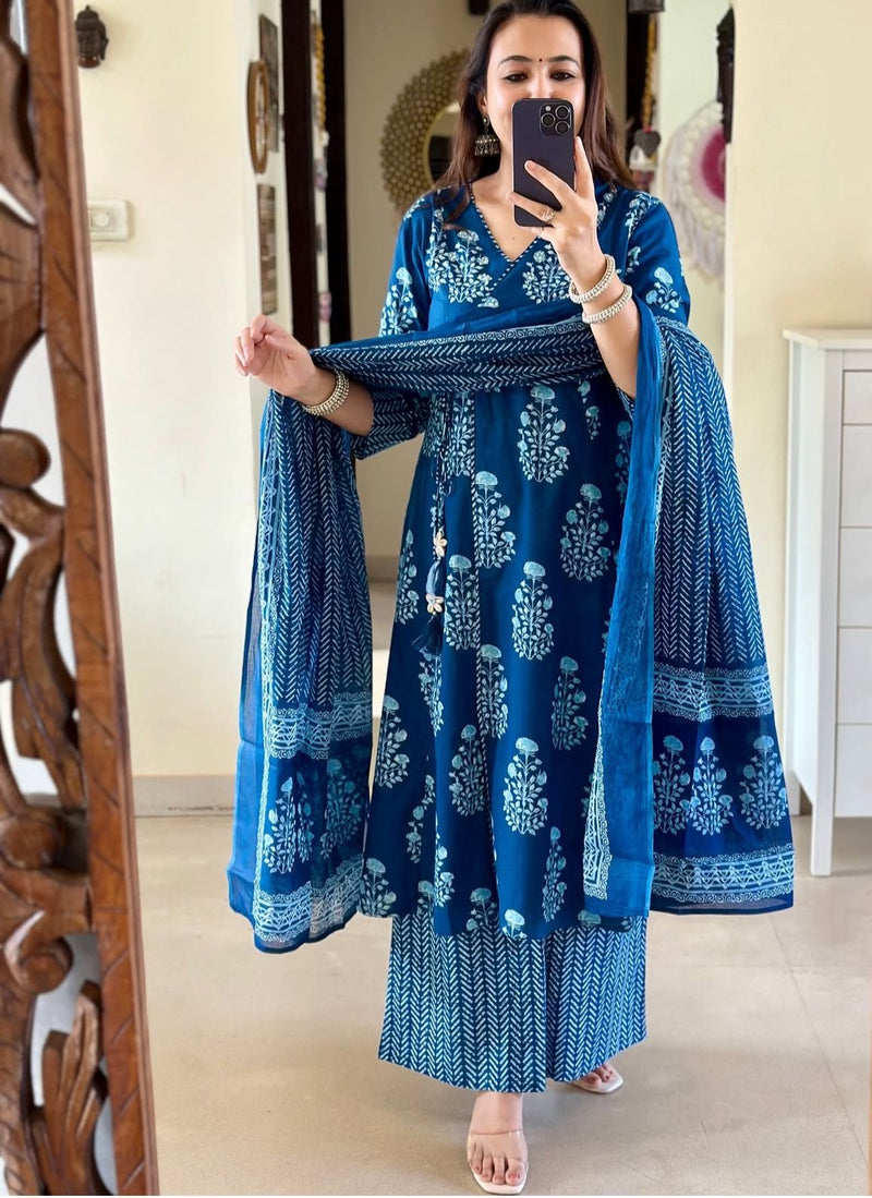 Indie-kurta pant dupatta