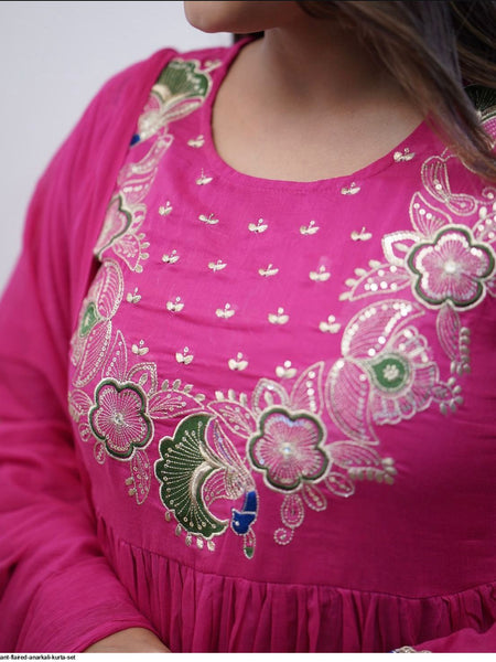 Flora-Embroidered Kurta pant dupatta