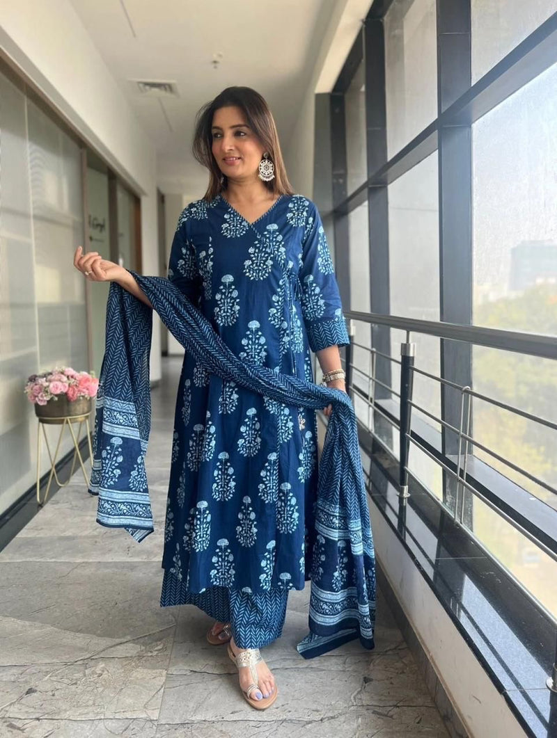 Indie-kurta pant dupatta