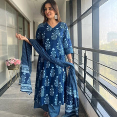 Indie-kurta pant dupatta